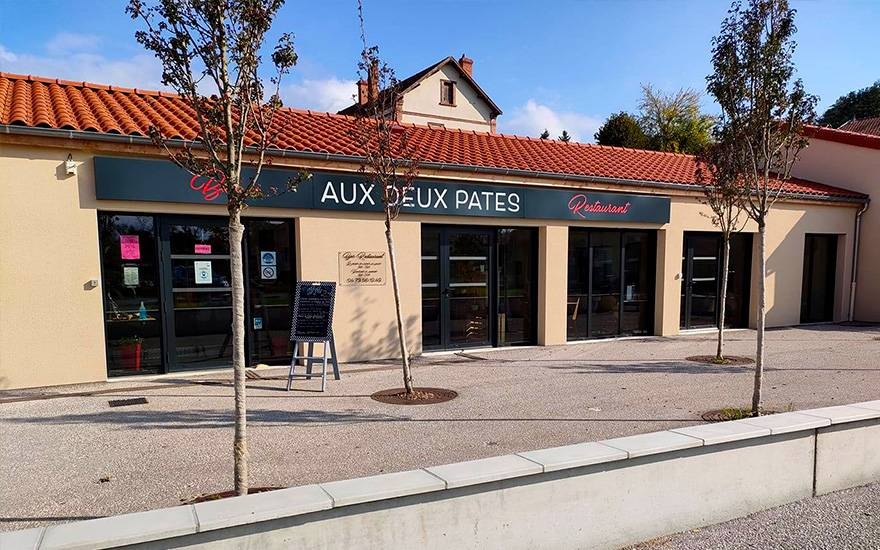 Le restaurant - Aux Deux Pates - Restaurant Auzat-la-Combelle - bien manger AUZAT-LA-COMBELLE