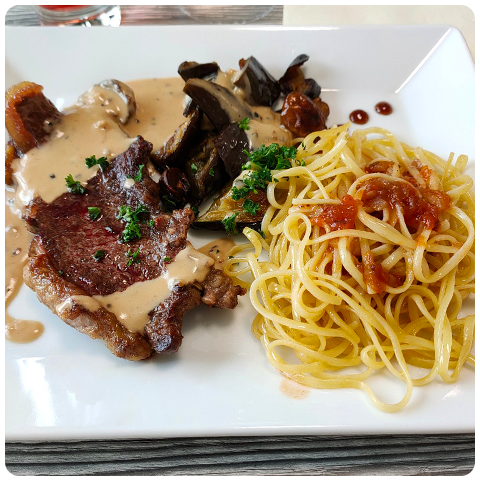 Aux Deux Pates - Restaurant Auzat-la-Combelle - restaurant AUZAT-LA-COMBELLE